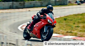 Ducati-Test auf dem Balaton Circuit: Neues Layout, MotoGP, Fahrstil – Triggert mich wie